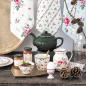 Preview: greengate-geschirrtuch-gracy-rote-beeren-und-blumen