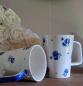 Preview: landhaus-tassen-becher-set-rosen-blau