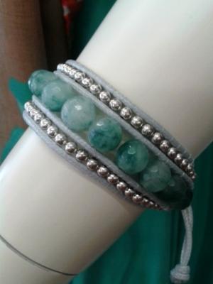 Armband aus Jade-Perlen