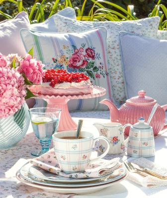 Preview: greengate-gaby-becher-tasse-hellblau-rosa-blumen