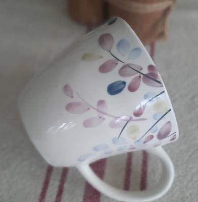 Preview: kaffeebecher-becher-blätter-design-pastell-wellenoptik