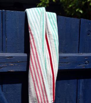 Preview: greengate-handtuch-divia-bunte-streifen