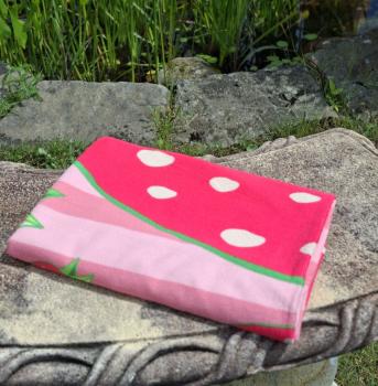 Preview: strandtuch-rosa-pink-mit-erdbeeren-mikrofaser