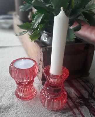 Preview: kerzenstaender-teelichthalter-glas-rot-gruen-hellgruen