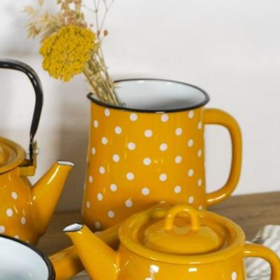 Handgemachter Keramik-Krug 1,2 Liter Im Landhausstil - Rot Mit Weißen Punkten - Spülmaschinenfest & Unikat