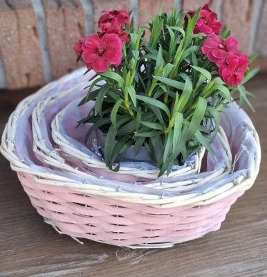 Preview: rattan-pflanzkorb-rosa-herz-deko-garten