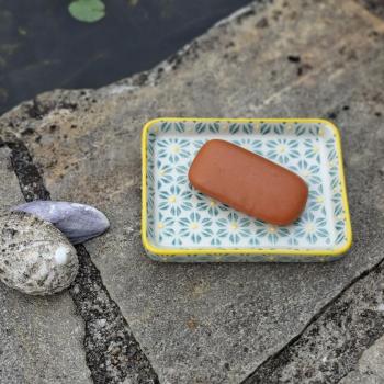 Preview: eckige seifenschale creme mit kleinen retro blumen