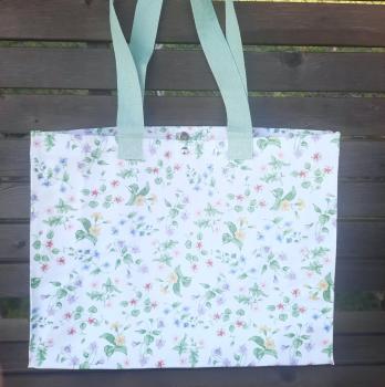 shopper-grosse-tasche-wachstuch-greengate-karolina-bunte-blumen
