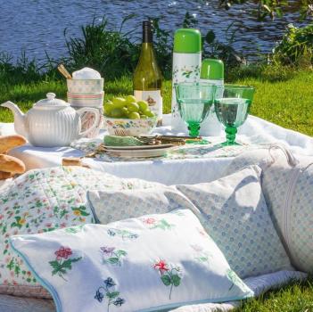 Preview: greengate-strandmatte-sybille-retro-muster-strandmatratze