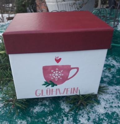gluehwein-becher-geschenkbox