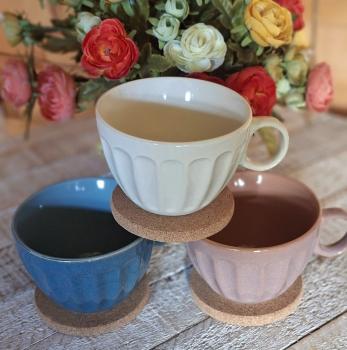 Tassen 400 ml aus Steinzeug in creme, rosa, petrol-blau