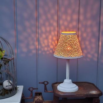 Preview: teelicht-lampe-windlicht-metall-deko-weiss-teelichthalter