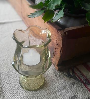 Preview: kerzenglas-tulpenform-gelb-gruen-fuer-teelichter