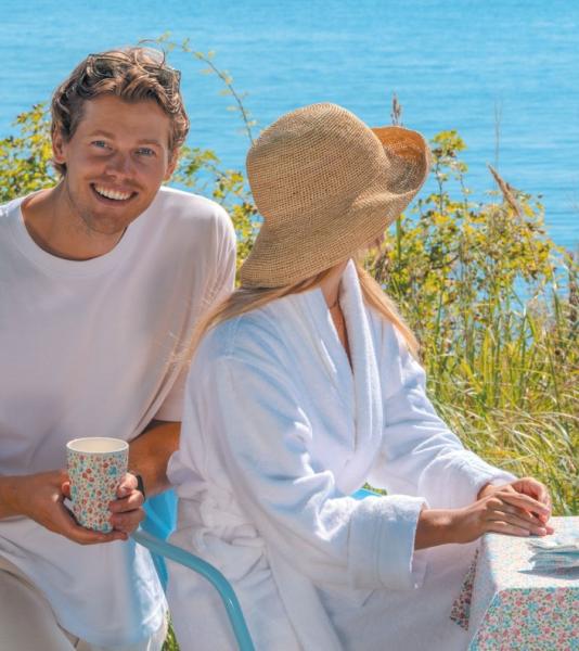 greengate-louisa-white-french-latte-cup-becher mit kleinen blumen