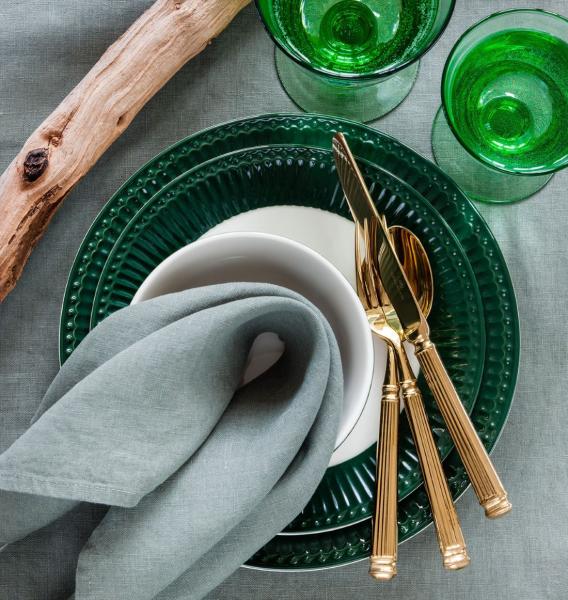 geschirr-dunkelgruen-greengate-alice-pinewood green