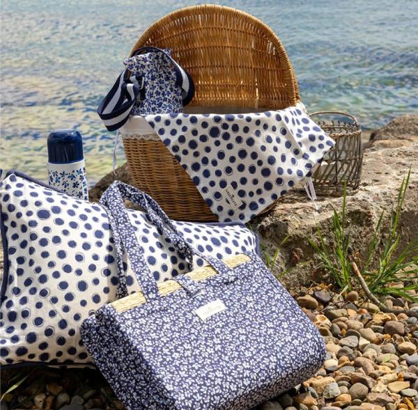 dahla-accessoires-greengate-blau-weiss