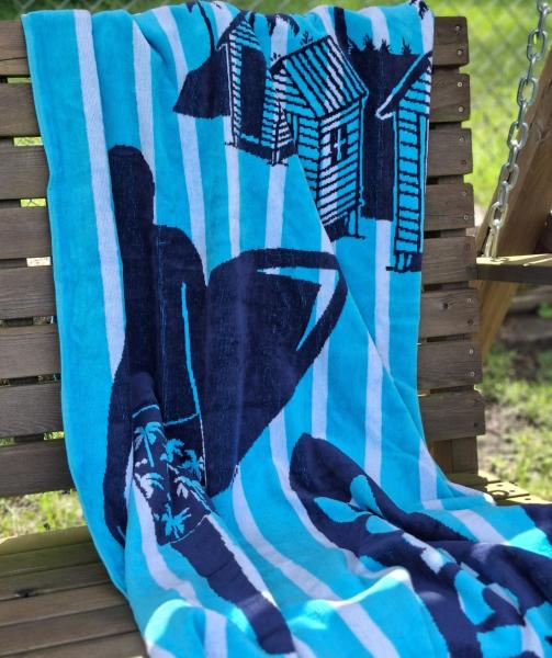 strandtuch-surfer-strand-motiv-blau
