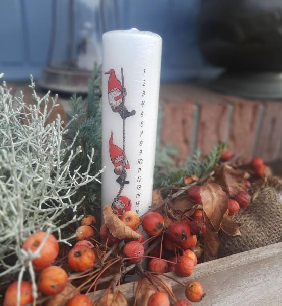 adventskerze-kalenderkerze-wichtel-zahlen