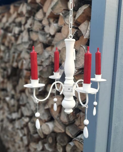 kerzen-kronleuchter-nostalgisch-verschnoerkelt-landhausstil-eisen