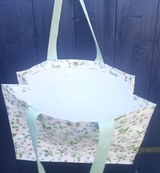 grosse-tasche-wachstasche-greengate-blumenmuster