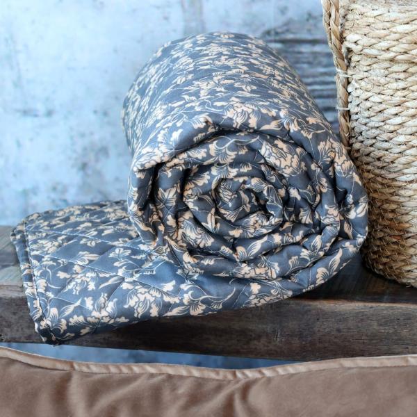 tagesdecke-quilt-grau-130x180-blumen-beige