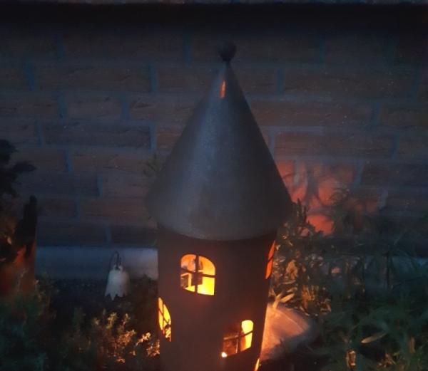 edelrost-turm-windlicht-gartendeko-lichthaus-rund