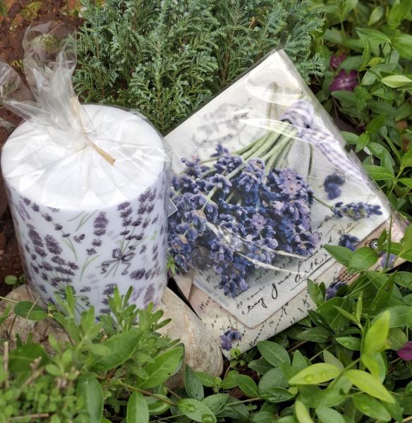 kerzen-deko-mit-lavendel-motiv-windlicht